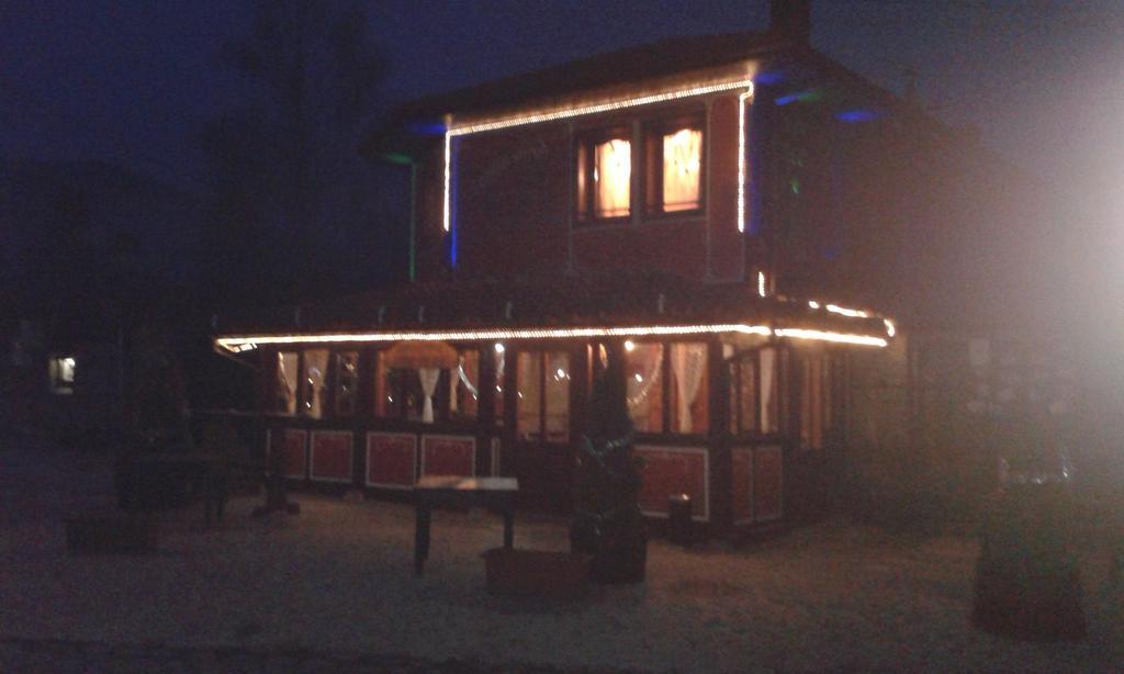 Chuchura Family Hotel Koprivshtitsa Exterior photo